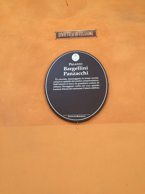 Palazzo Bargellini Panzacchi Apartments Болоня Екстериор снимка